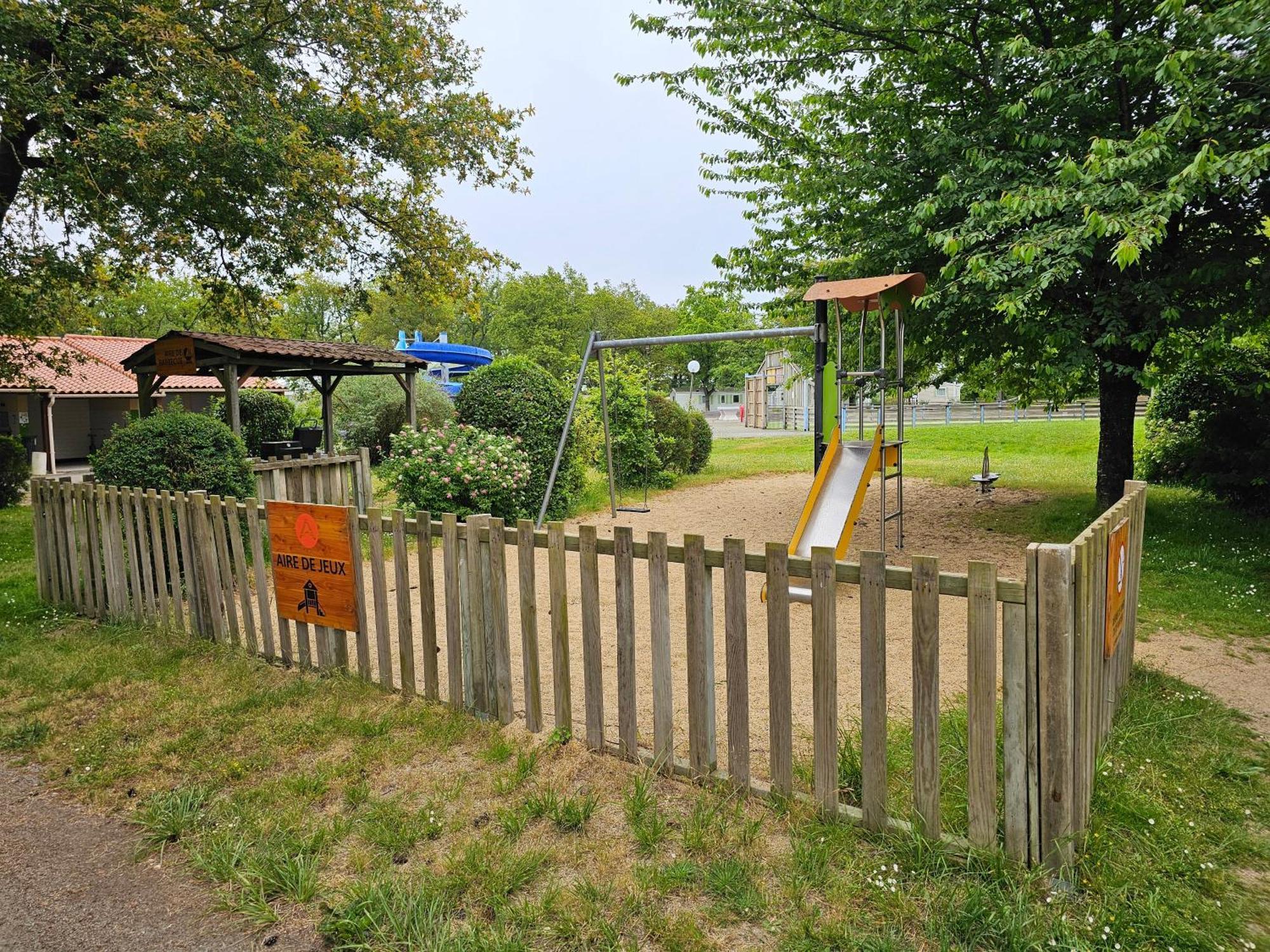 Mobil-Home 6 Personne - Tohapi Coeur De Vendee La Boissiere-de-Montaigu エクステリア 写真